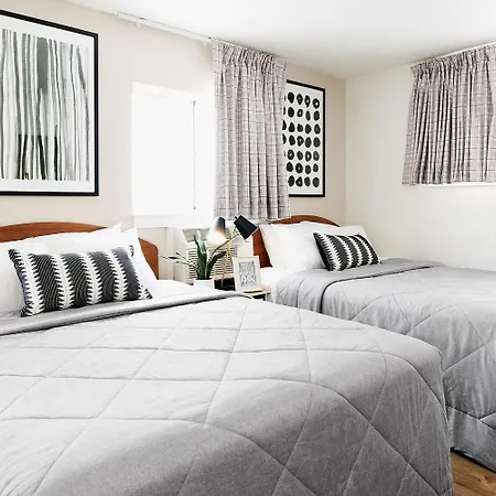 Intown Suites Extended Stay Dallas Tx - Love Field Airport-3